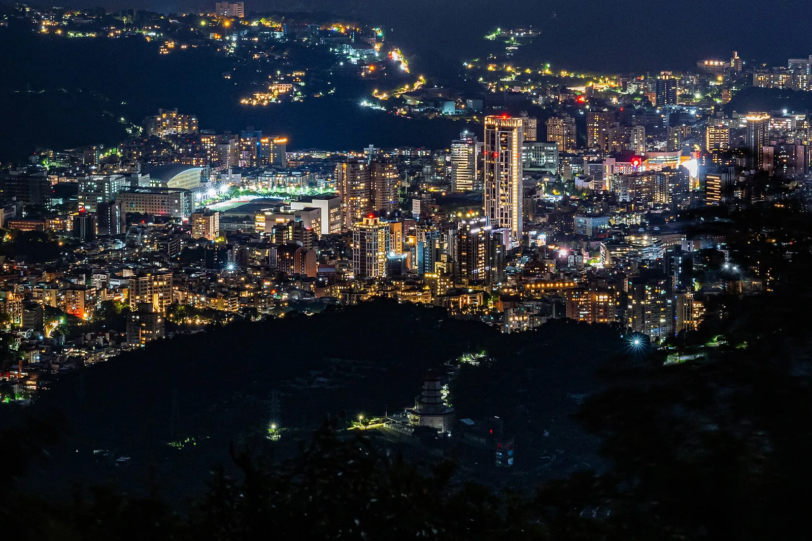 Tianmu, Taipei at night